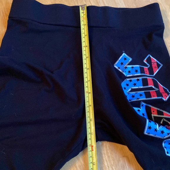 AC/DC Womens Large Black Biker Shorts Logo Stretch 2021 never used - Picture 5 of 10